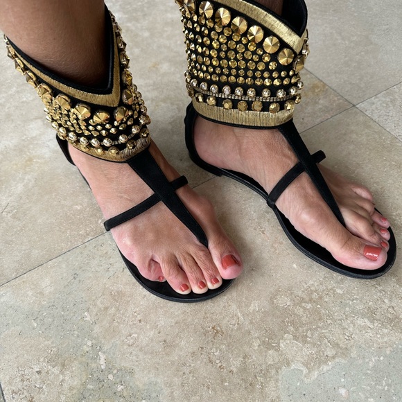 Fabulous Giuseppe Zanotti Gladiator flat sandals size 37-1/2 - Picture 2 of 10